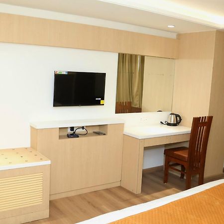 Hotel Radiance Bareilly Exterior foto