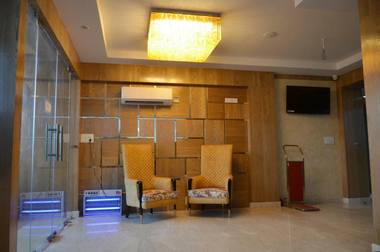Hotel Radiance Bareilly Exterior foto