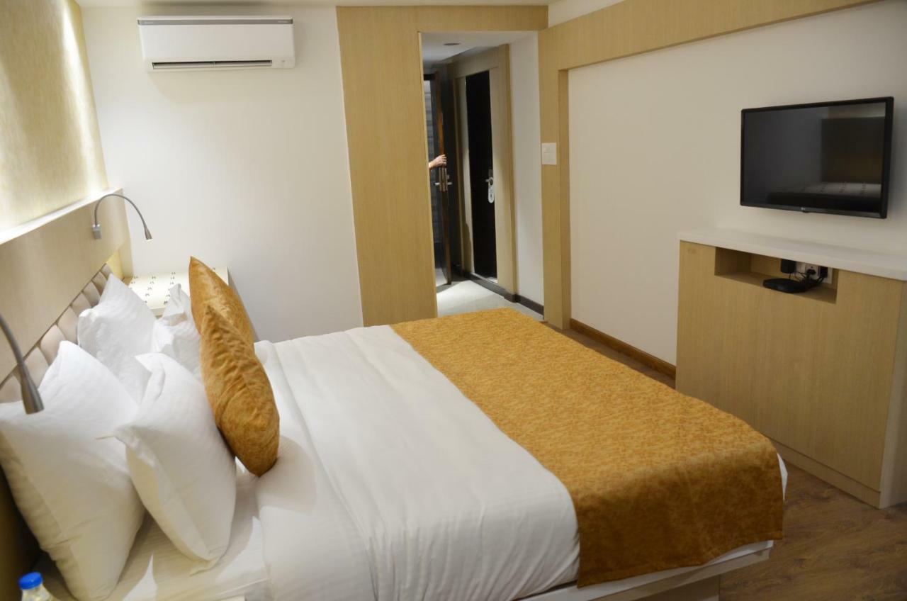 Hotel Radiance Bareilly Exterior foto
