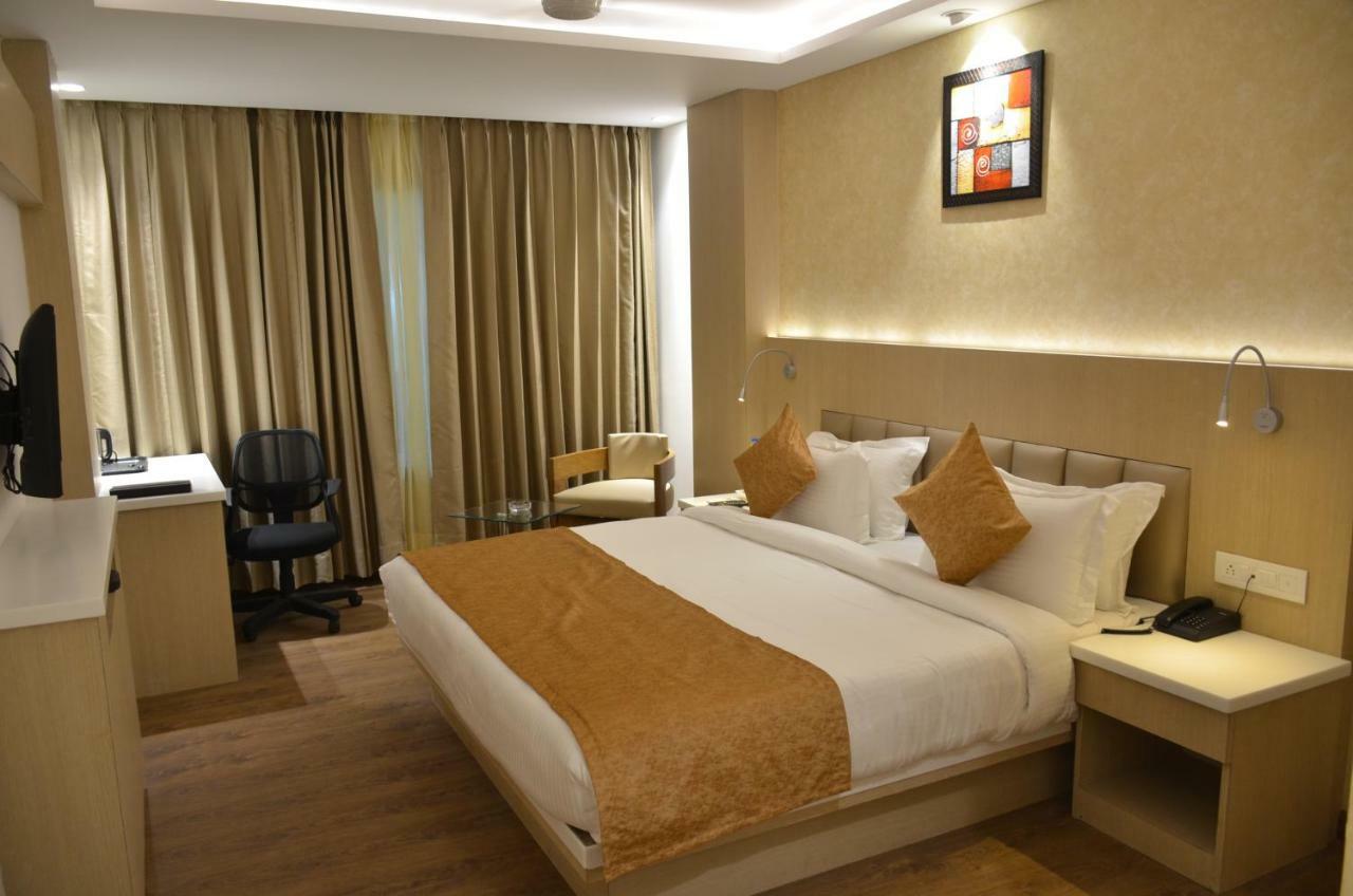 Hotel Radiance Bareilly Exterior foto